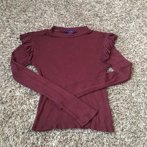 3/$12💜Knitted Ruffle Shoulder Top